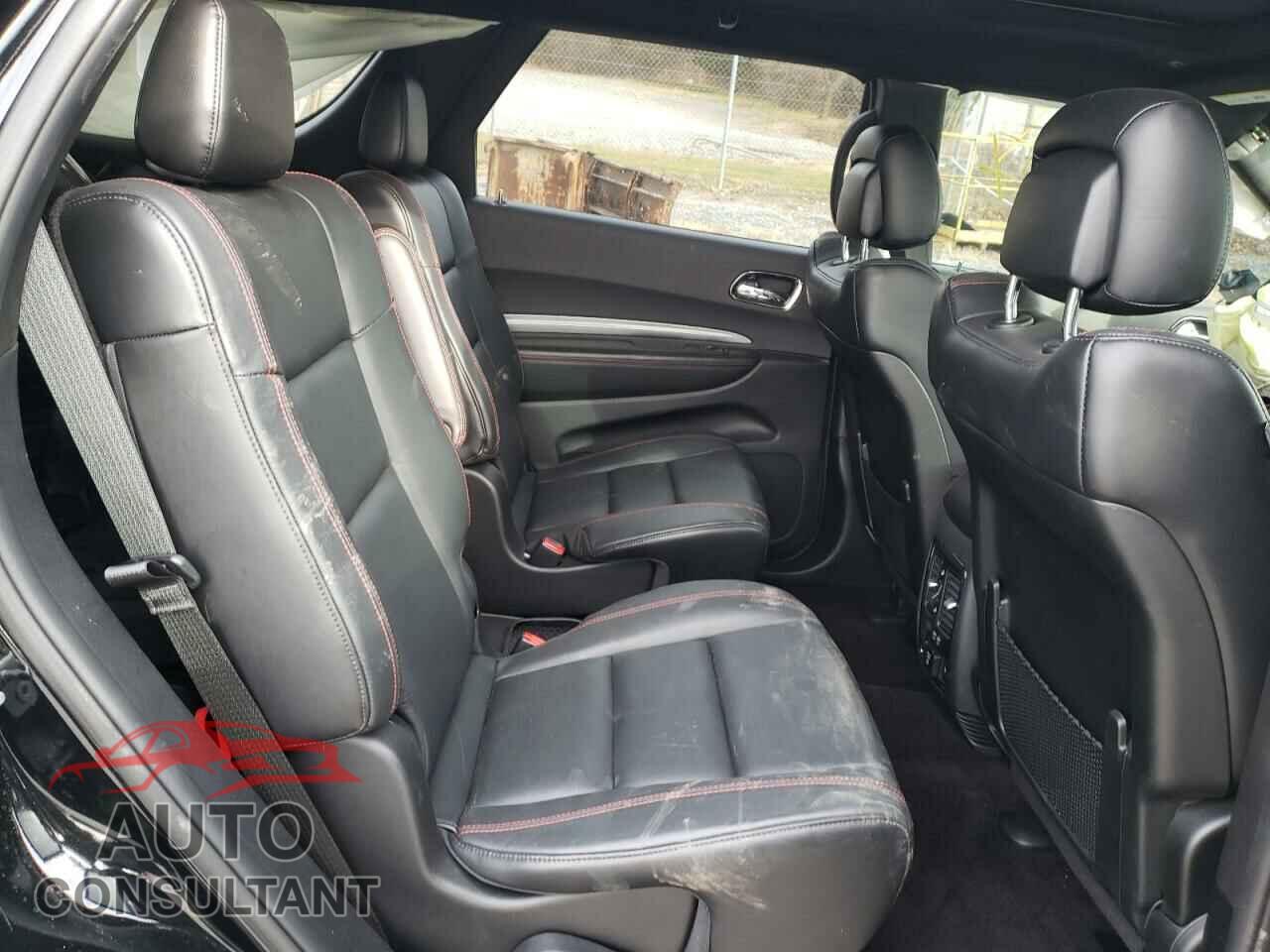 DODGE DURANGO 2018 - 1C4RDJDG1JC416910