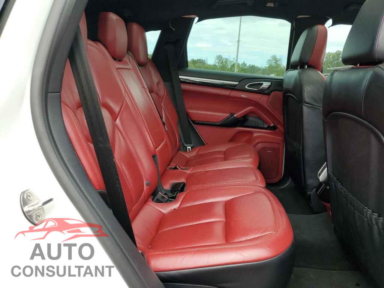 PORSCHE CAYENNE 2017 - WP1AA2A22HKA90747