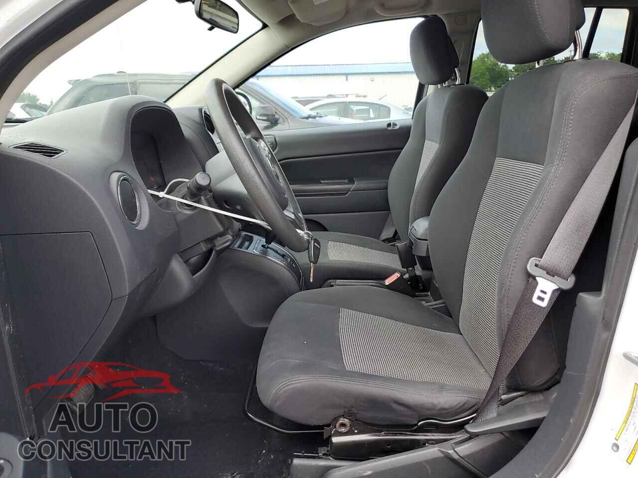 JEEP COMPASS 2011 - 1J4NF1FB2BD215582