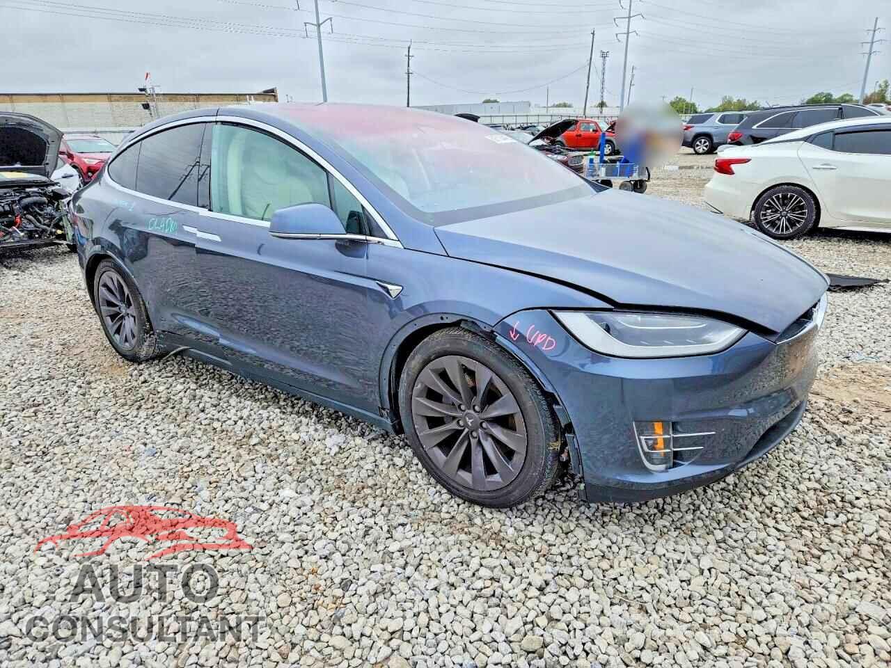 TESLA MODEL X 2018 - 5YJXCDE21JF110565