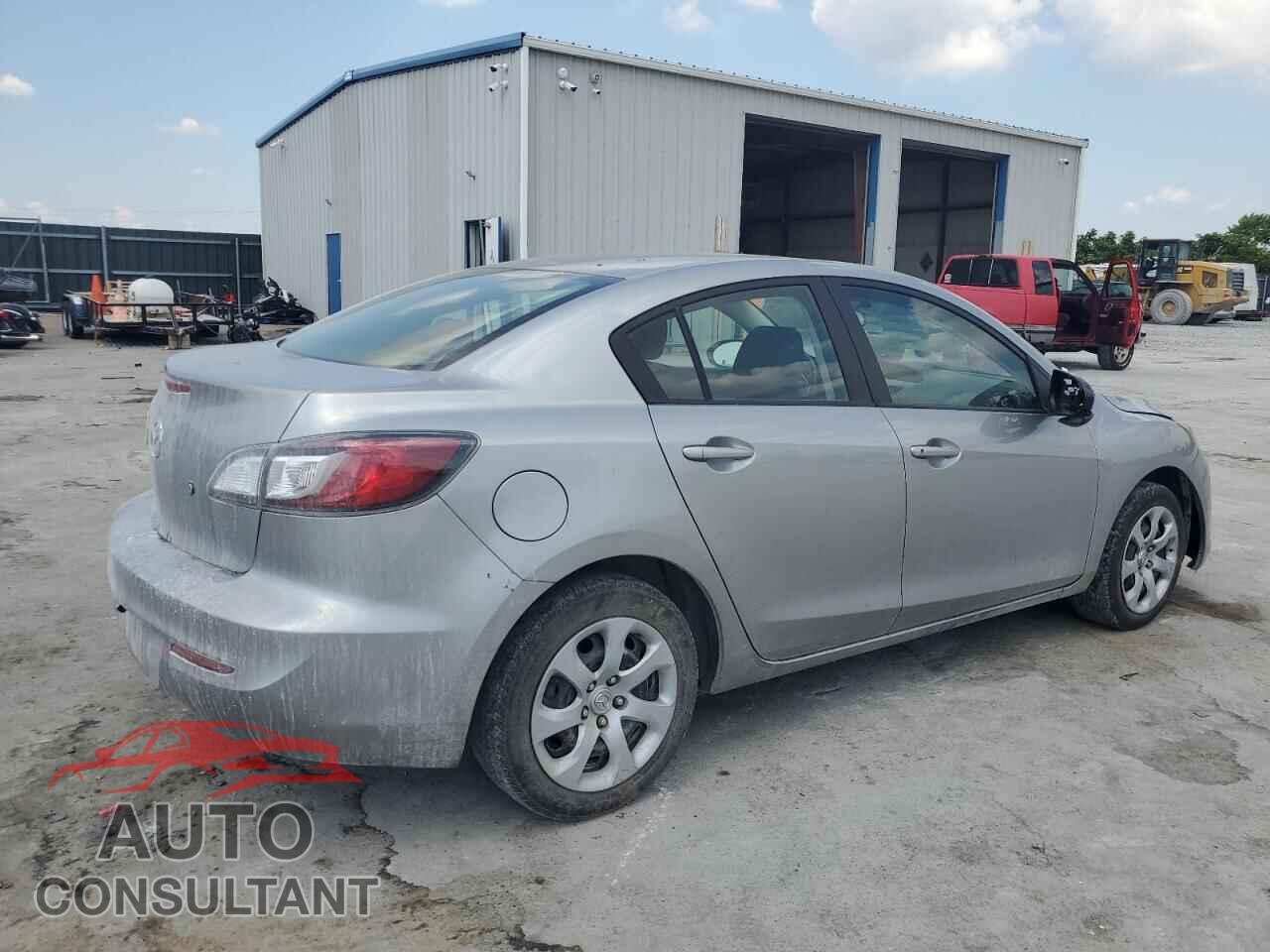 MAZDA 3 2013 - JM1BL1TFXD1776559