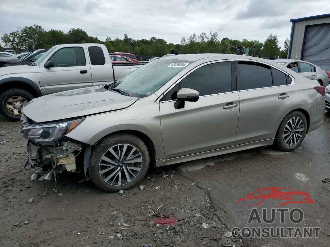 SUBARU LEGACY 2019 - 4S3BNAF62K3041016