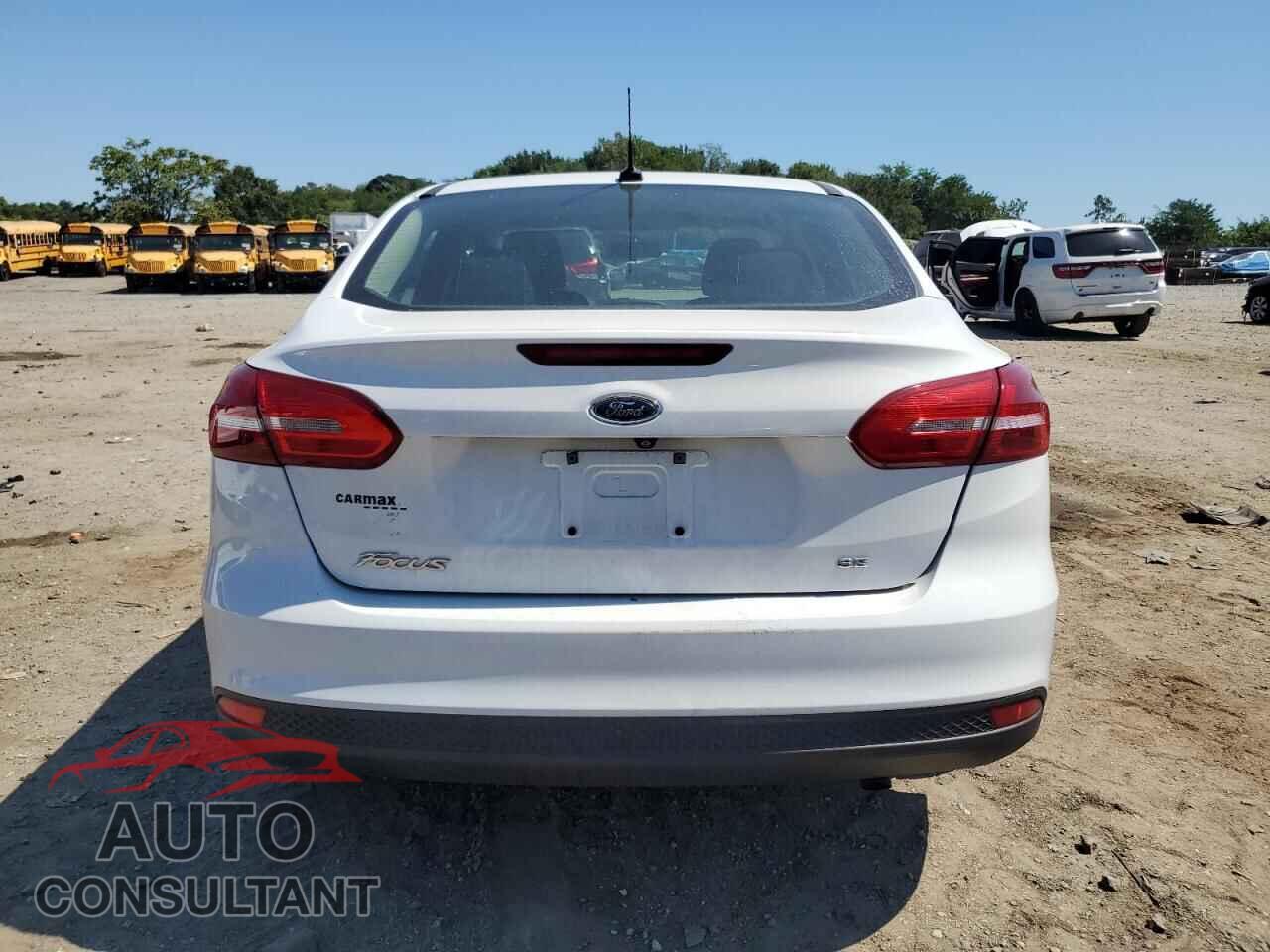 FORD FOCUS 2016 - 1FADP3F23GL390047