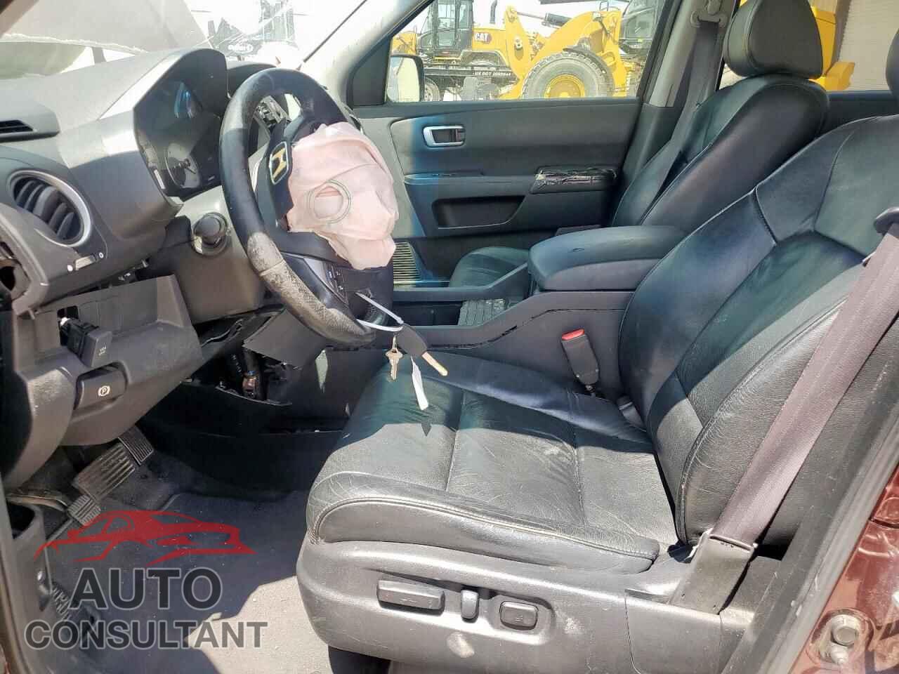 HONDA PILOT 2011 - 5FNYF3H50BB010549