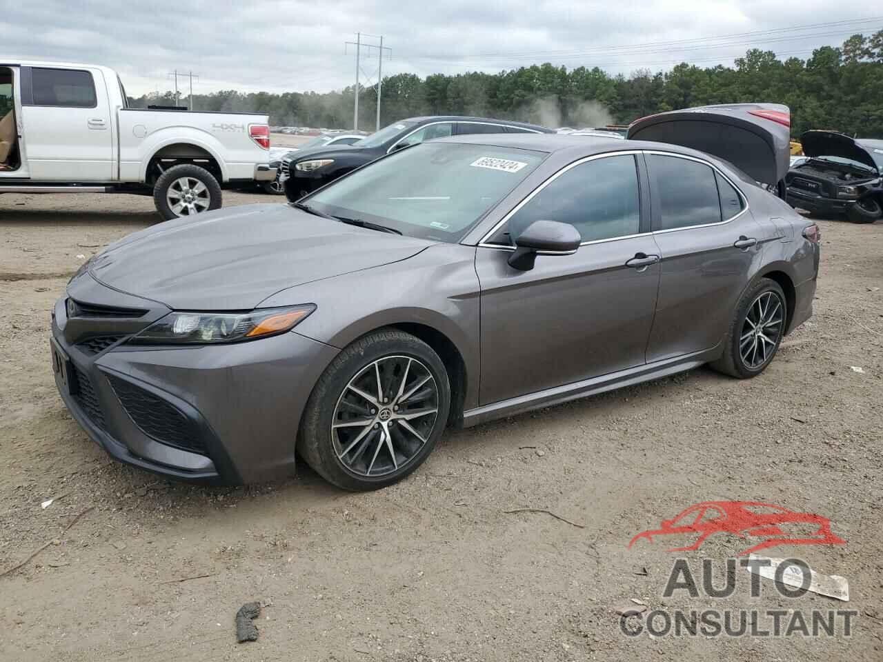 TOYOTA CAMRY 2021 - 4T1T11AK4MU440121