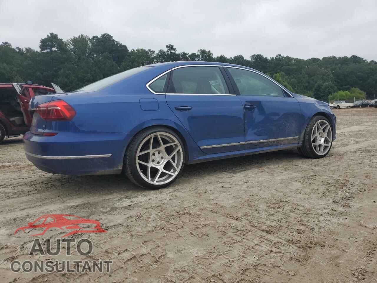VOLKSWAGEN PASSAT 2017 - 1VWAT7A32HC057532