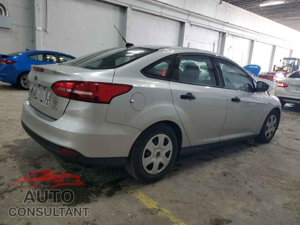FORD FOCUS 2015 - 1FADP3E20FL276717