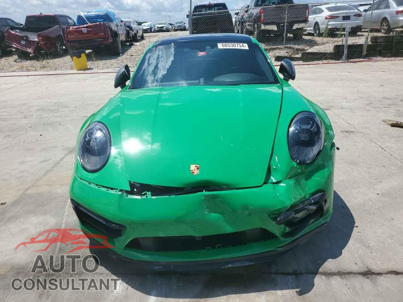 PORSCHE 911 2023 - WP0AA2A95PS206150
