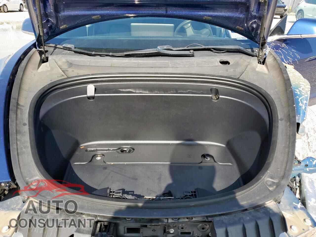 TESLA MODEL 3 2019 - 5YJ3E1EA8KF411897