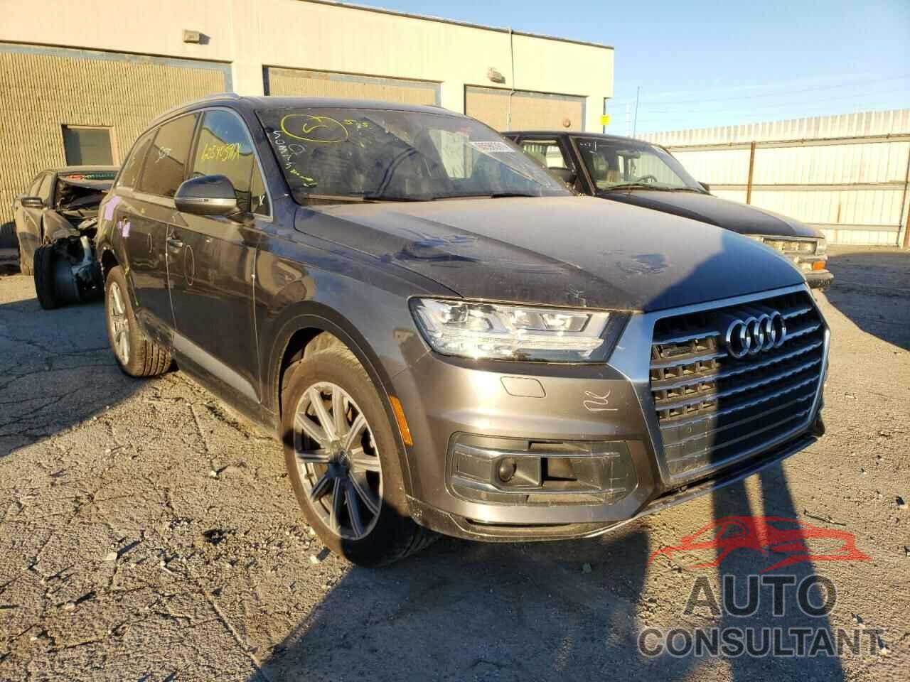 AUDI Q7 2018 - WA1VAAF78JD045429