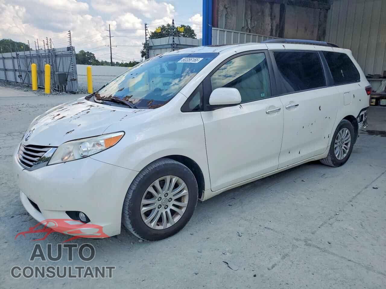 TOYOTA SIENNA 2017 - 5TDYZ3DC7HS856483