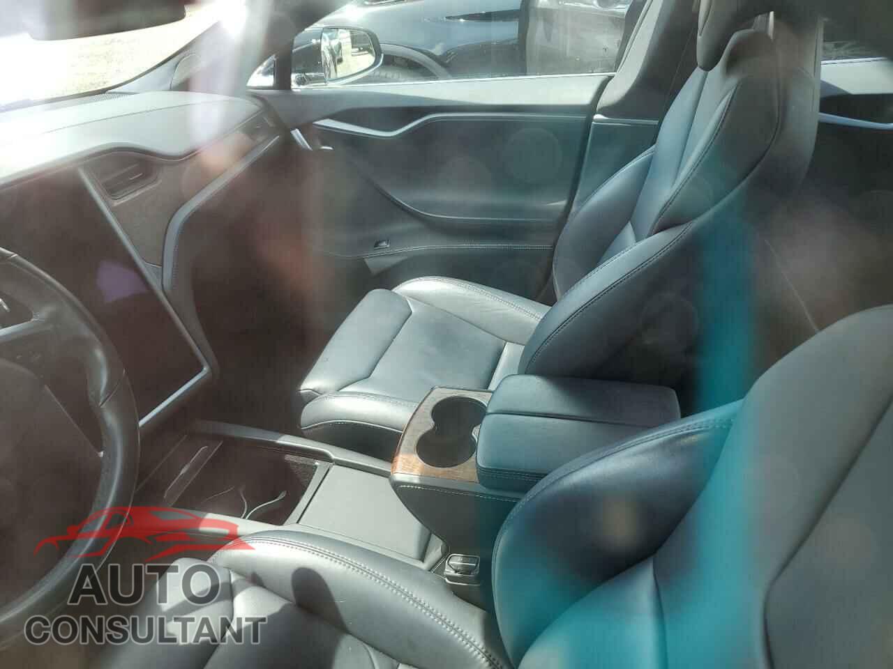 TESLA MODEL S 2018 - 5YJSA1E20JF270189