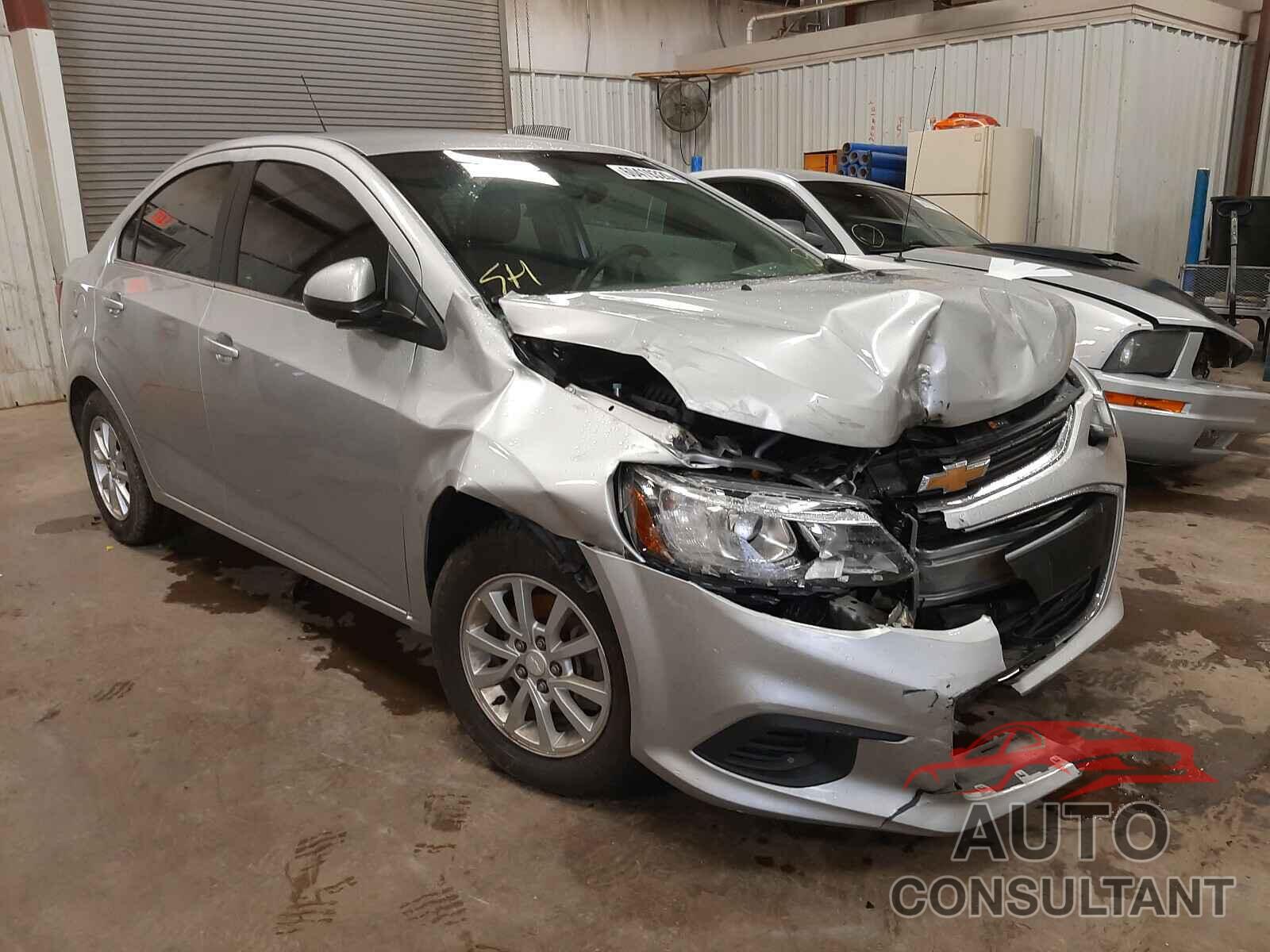 CHEVROLET SONIC 2017 - 1G1JD5SH1H4134814