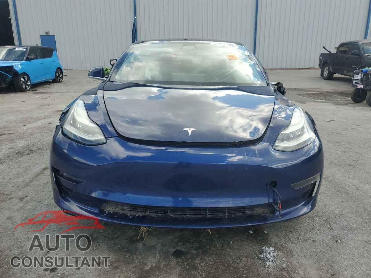 TESLA MODEL 3 2018 - 5YJ3E1EB0JF116073