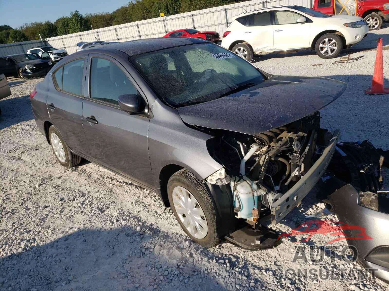 NISSAN VERSA 2018 - 3N1CN7AP3JL827582