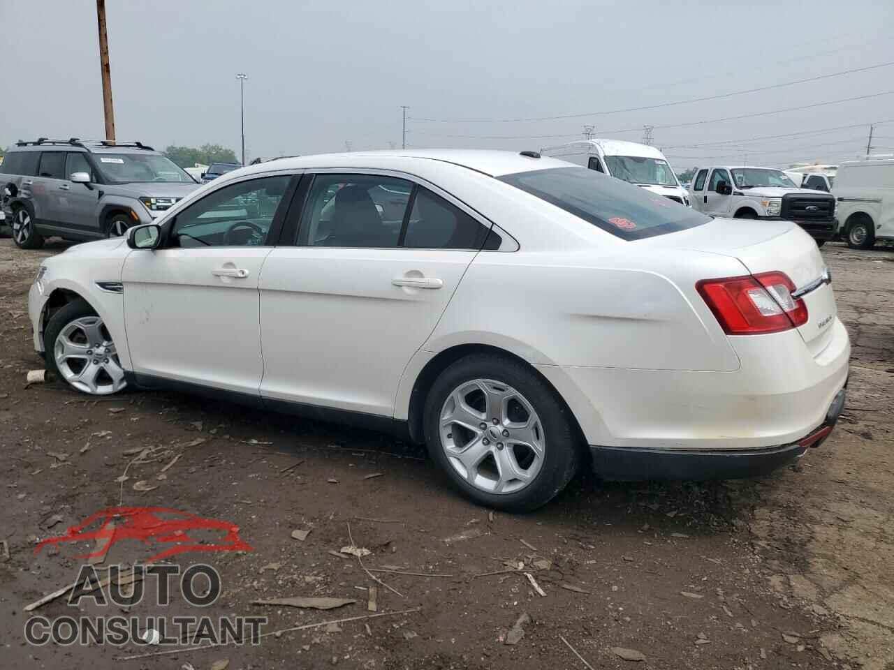 FORD TAURUS 2011 - 1FAHP2HW8BG114976