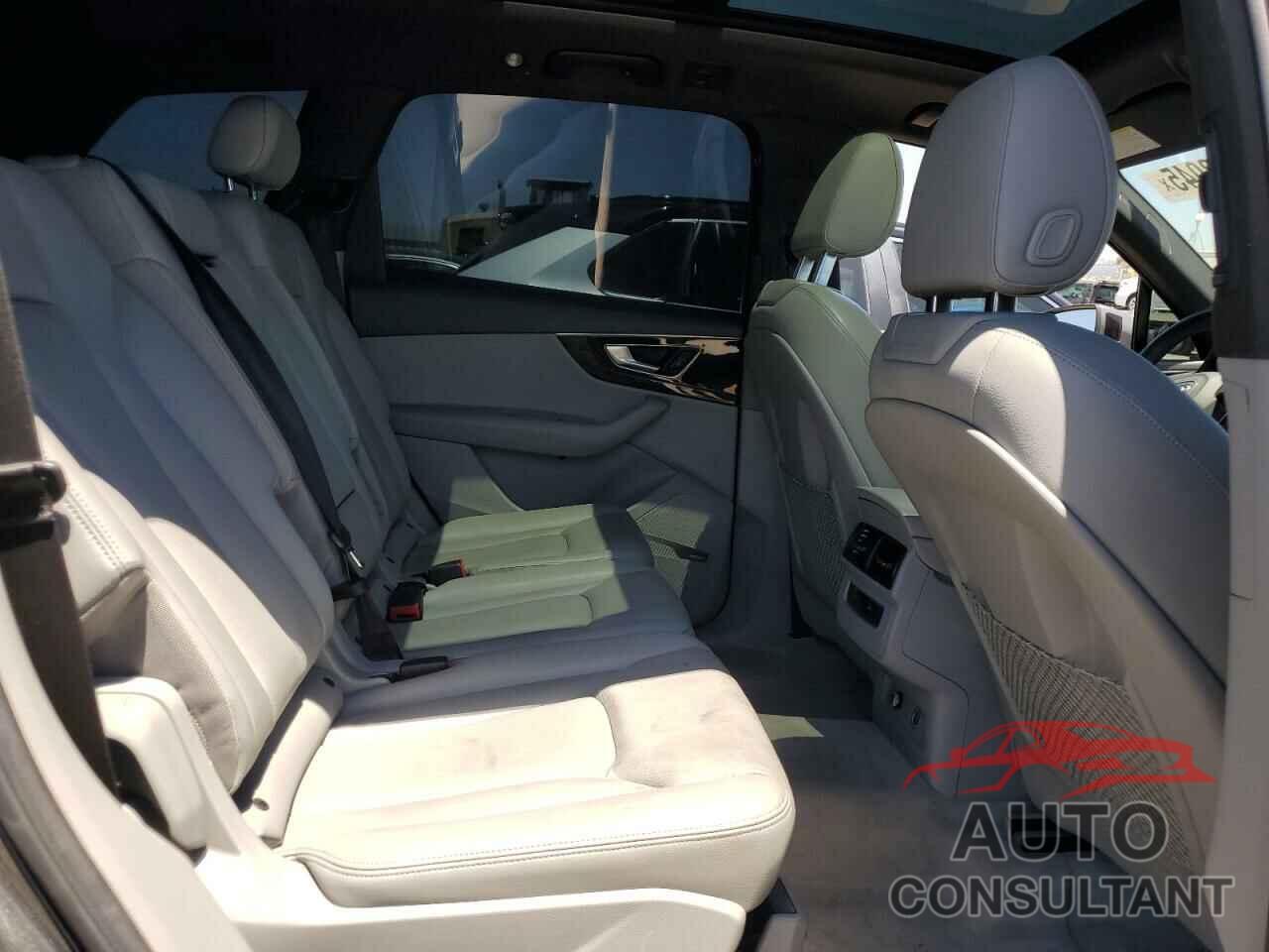 AUDI Q7 2019 - WA1LAAF79KD016630