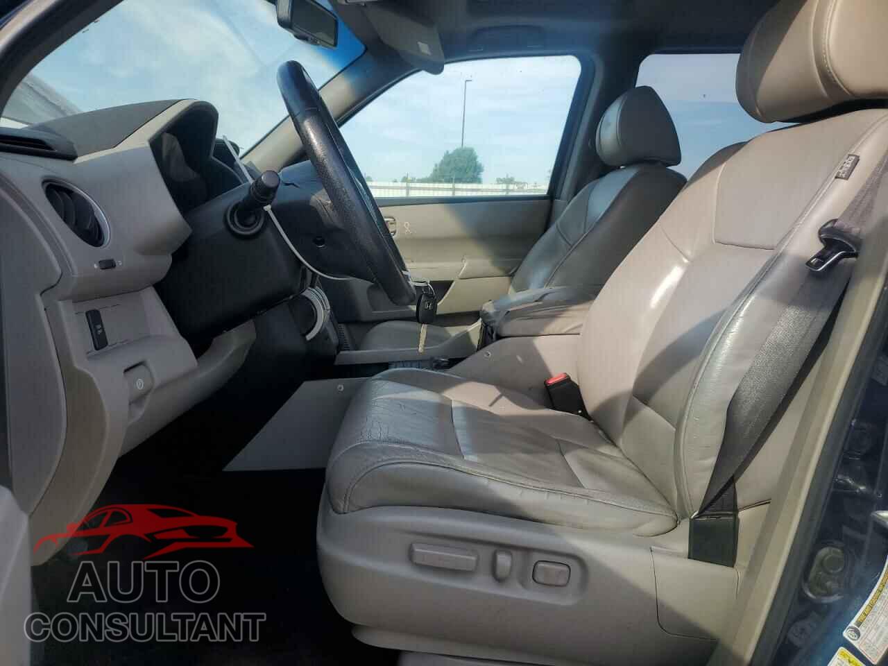 HONDA PILOT 2011 - 5FNYF3H51BB024508