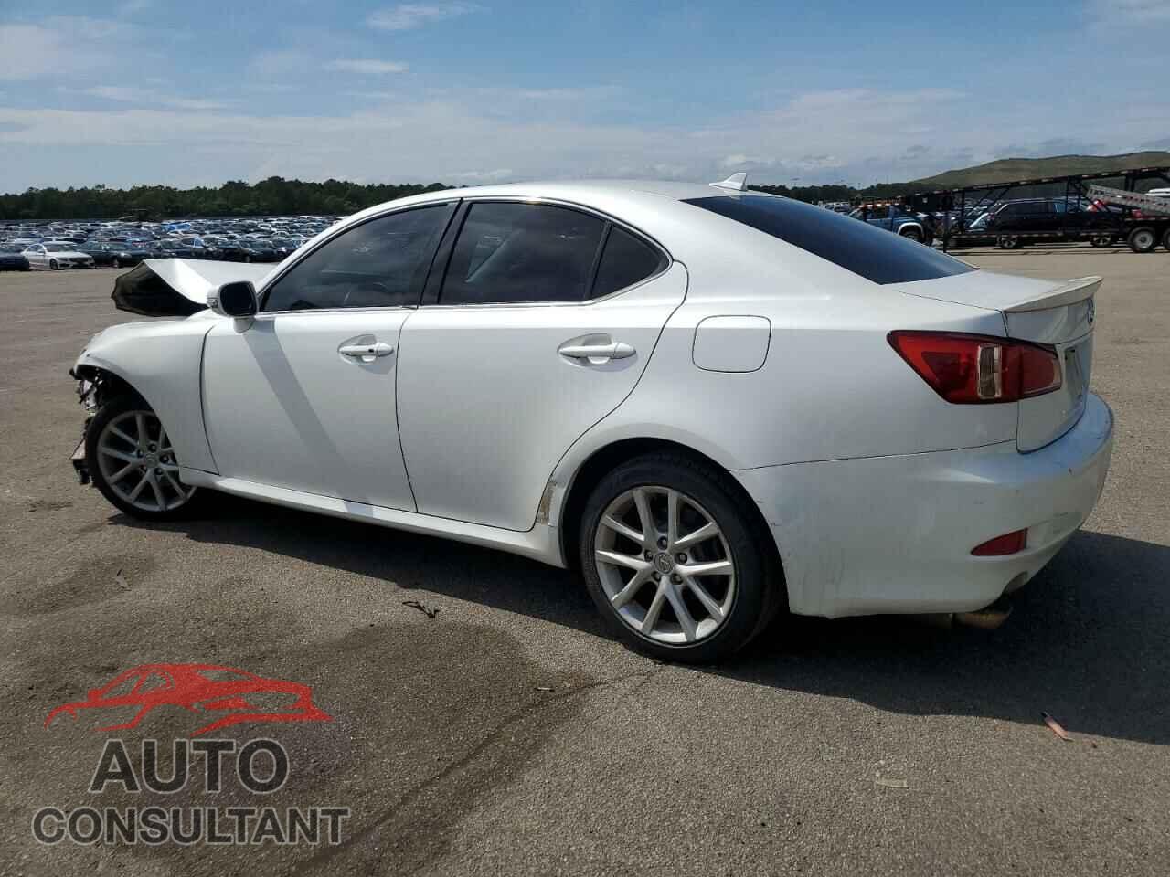LEXUS IS 2011 - JTHCF5C24B5046196