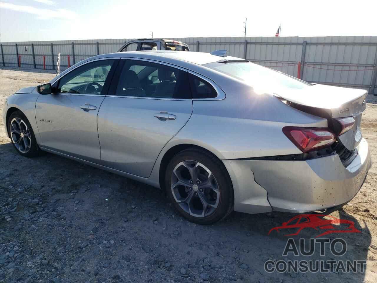 CHEVROLET MALIBU 2021 - 1G1ZD5ST6MF009703