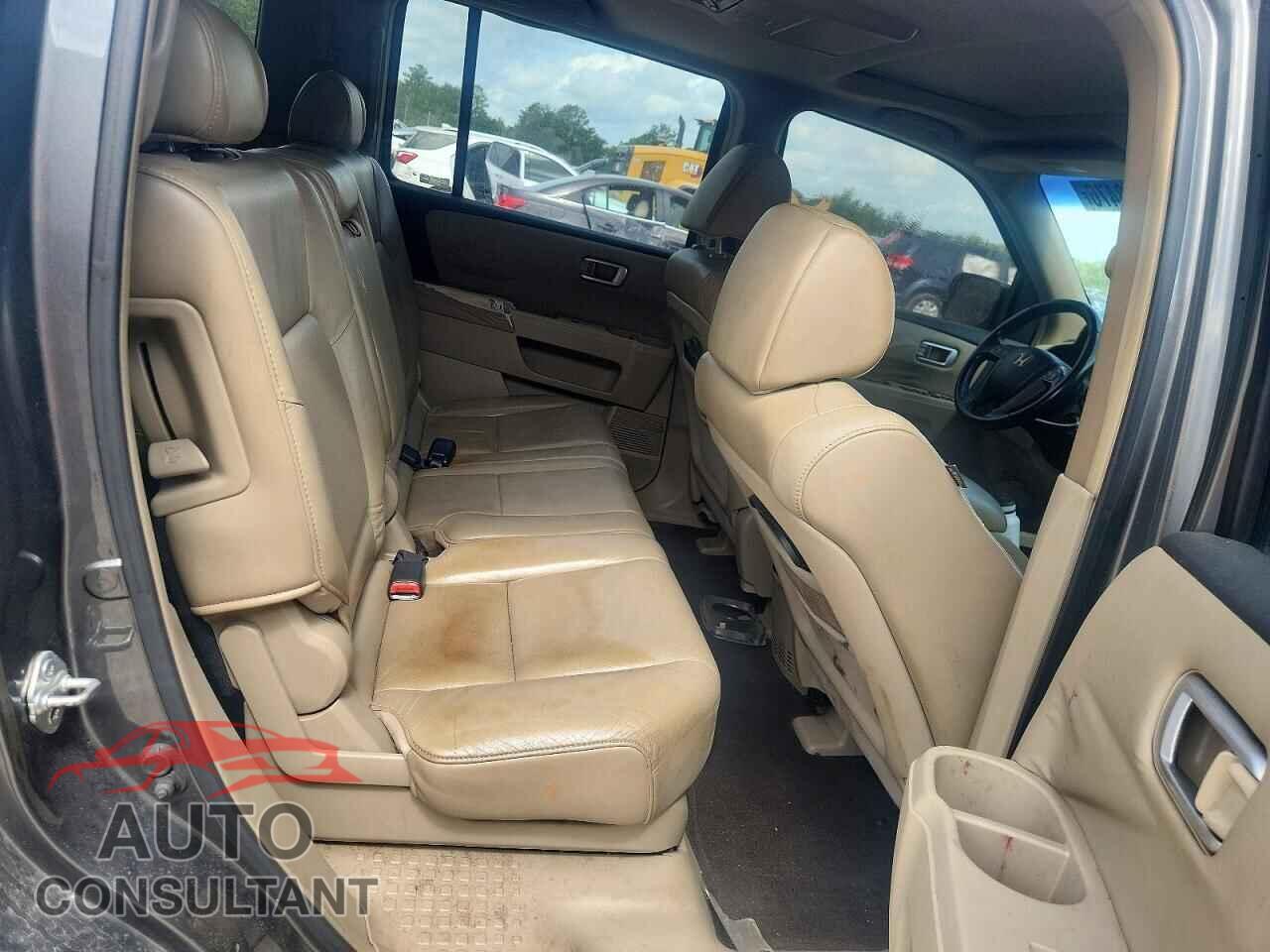 HONDA PILOT 2009 - 5FNYF38609B007878
