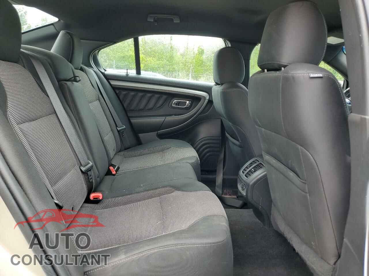 FORD TAURUS 2017 - 1FAHP2E82HG146644