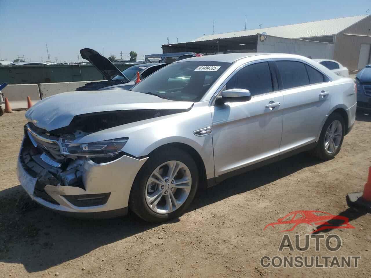 FORD TAURUS 2018 - 1FAHP2E87JG115802