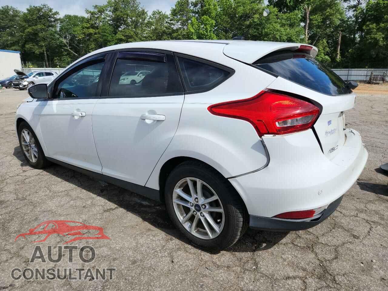FORD FOCUS 2015 - 1FADP3K22FL298500
