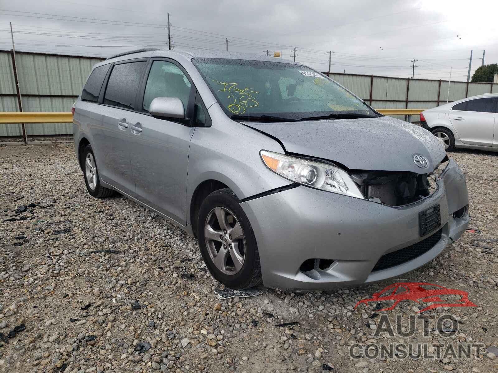 TOYOTA SIENNA 2017 - 5TDKZ3DC9HS808876