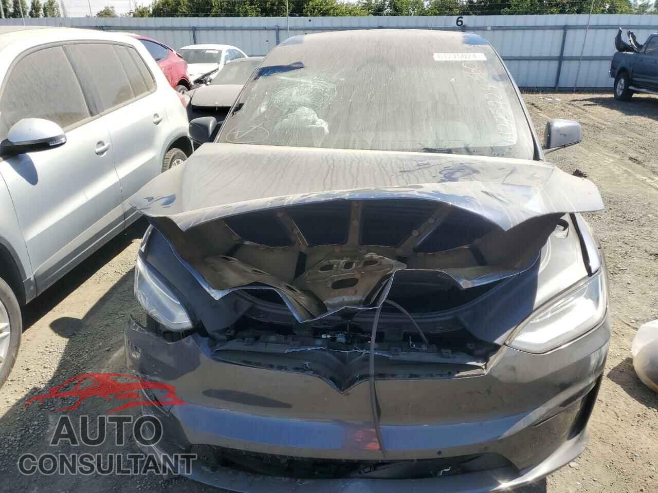TESLA MODEL X 2022 - 7SAXCBE67NF349800