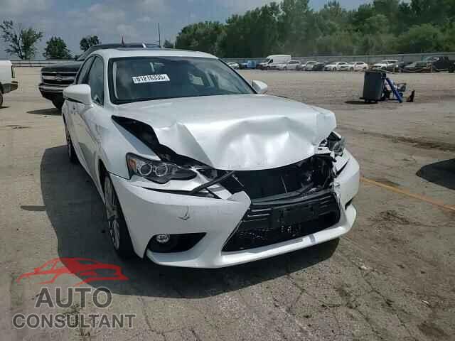 LEXUS IS 2015 - JTHCF1D28F5020181