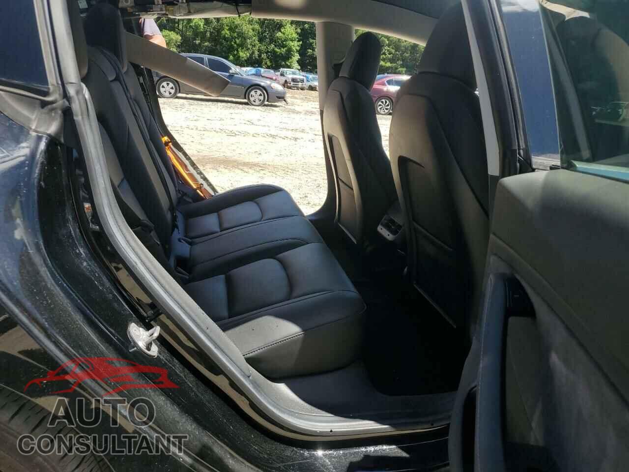 TESLA MODEL 3 2018 - 5YJ3E1EA7JF031352