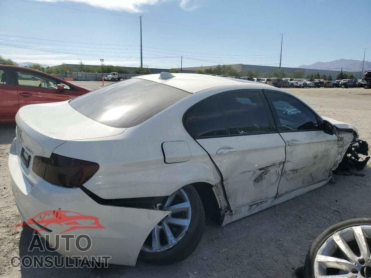 BMW 5 SERIES 2011 - WBAFR7C55BC804972