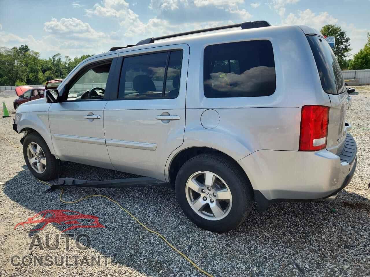 HONDA PILOT 2011 - 5FNYF4H4XBB046116
