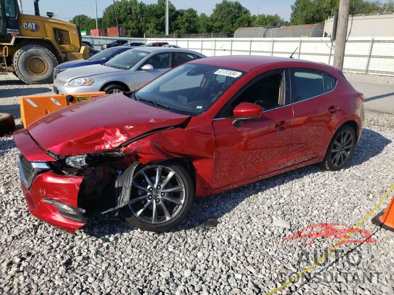 MAZDA 3 2018 - 3MZBN1L33JM269305