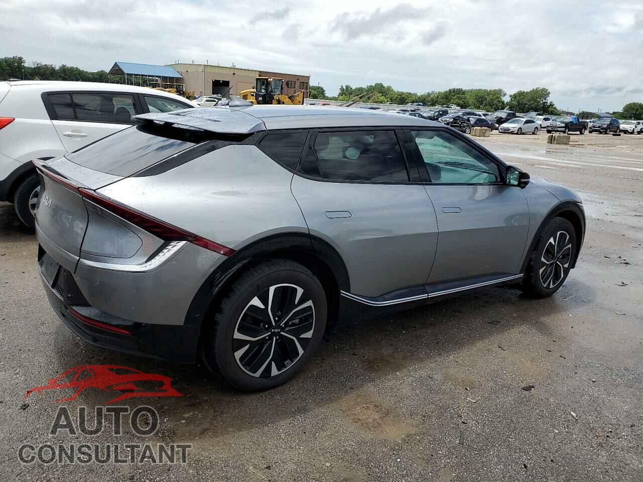 KIA EV6 LIGHT 2023 - KNDC3DLC0P5122467