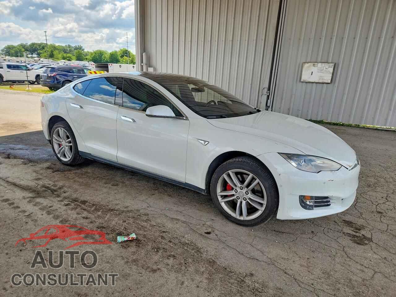 TESLA MODEL S 2016 - 5YJSA1E27GF128429