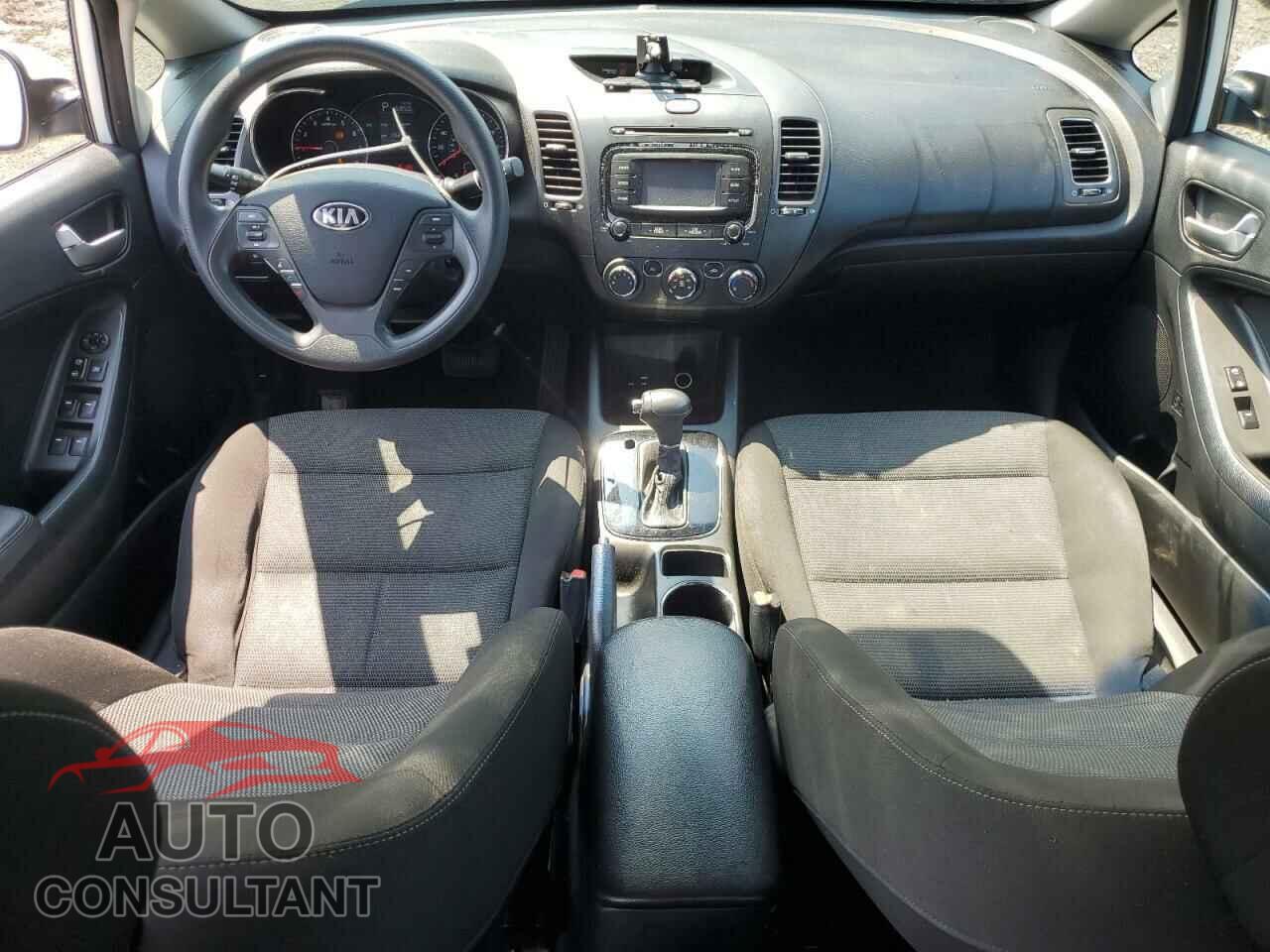 KIA FORTE 2017 - 3KPFK4A73HE043791