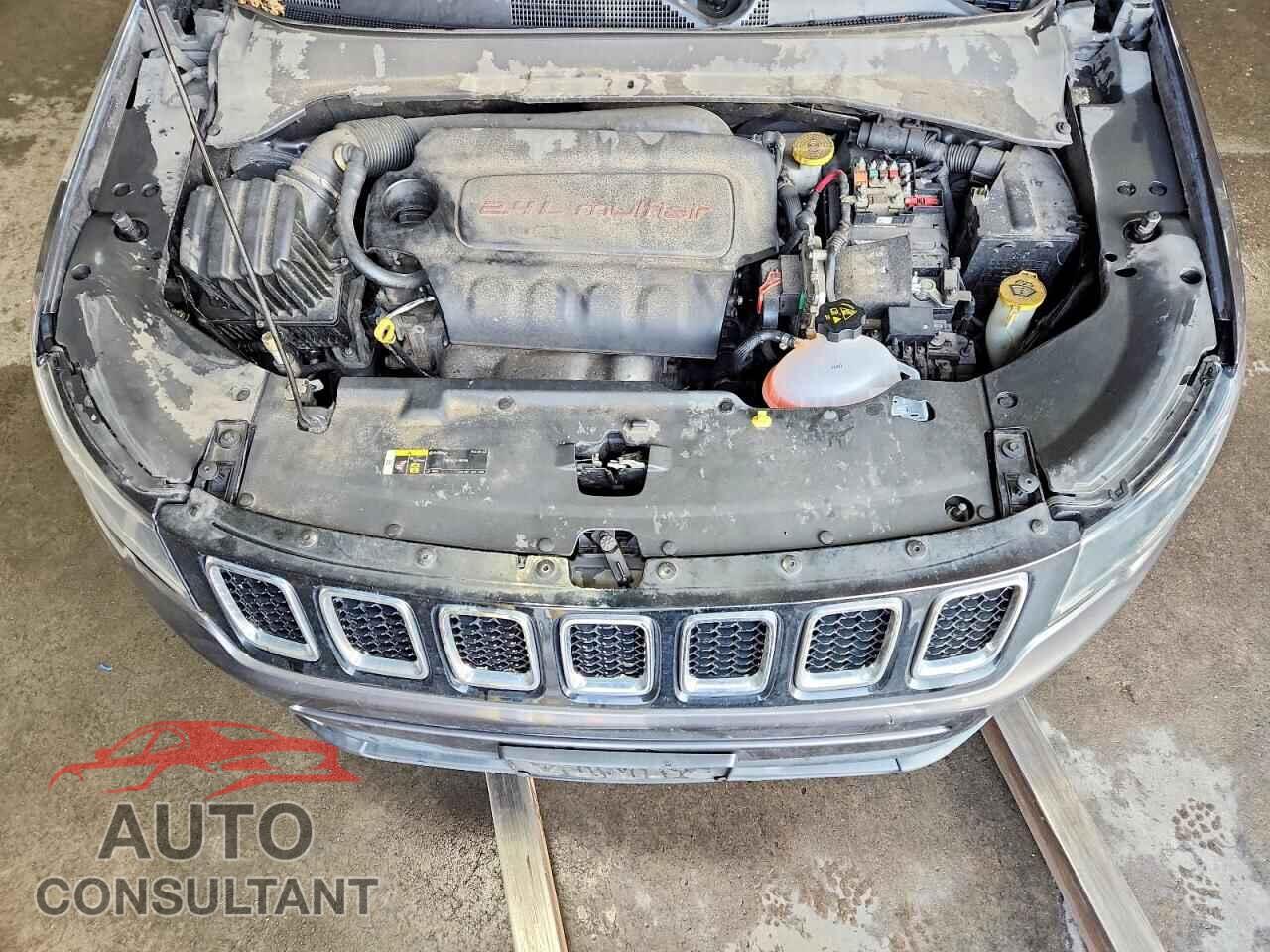 JEEP COMPASS 2018 - 3C4NJDBB7JT328237