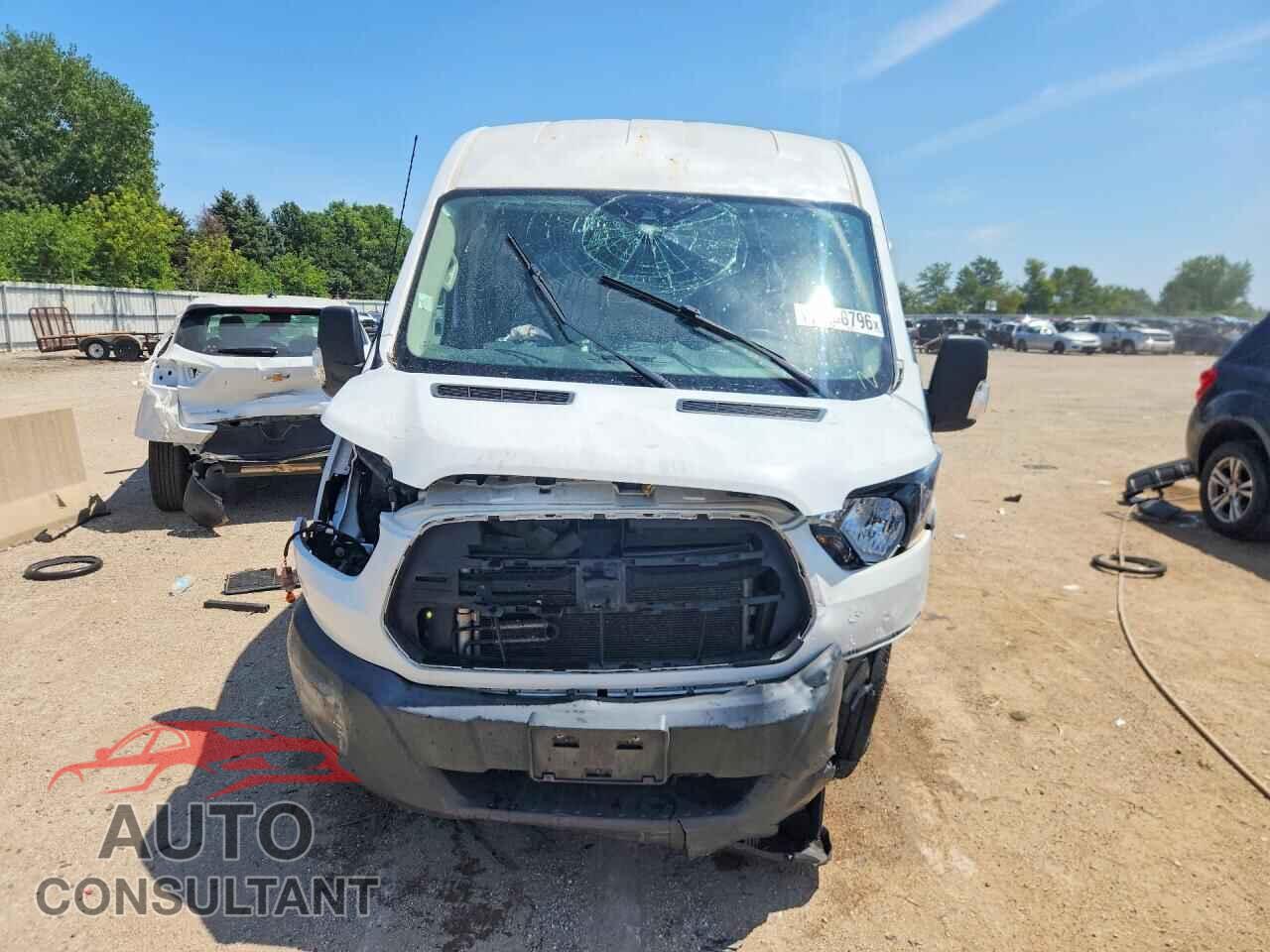 FORD TRANSIT 2017 - 1FTYR2DM8HKB46325