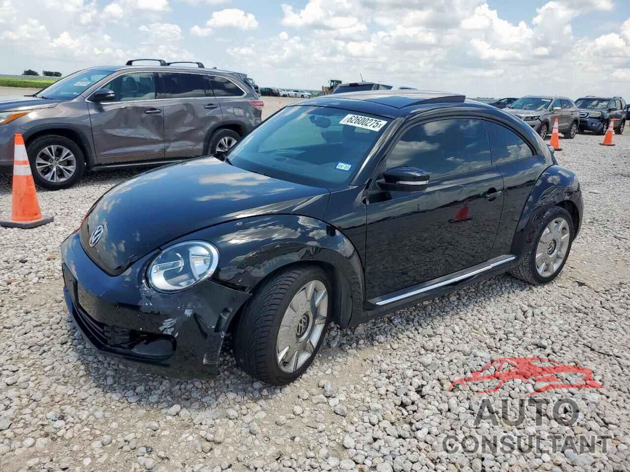 VOLKSWAGEN BEETLE 2012 - 3VWJX7AT1CM646728
