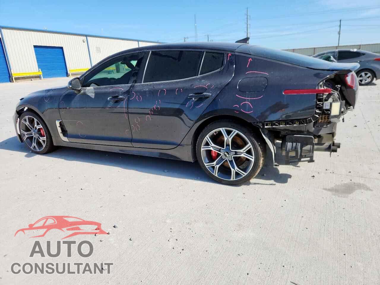 KIA STINGER 2021 - KNAE35LCXM6087776