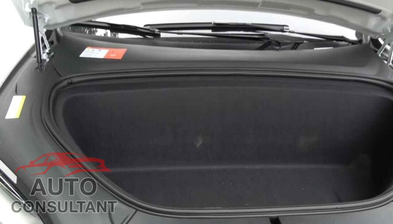 TESLA MODEL X 2017 - 5YJXCBE26HF072765