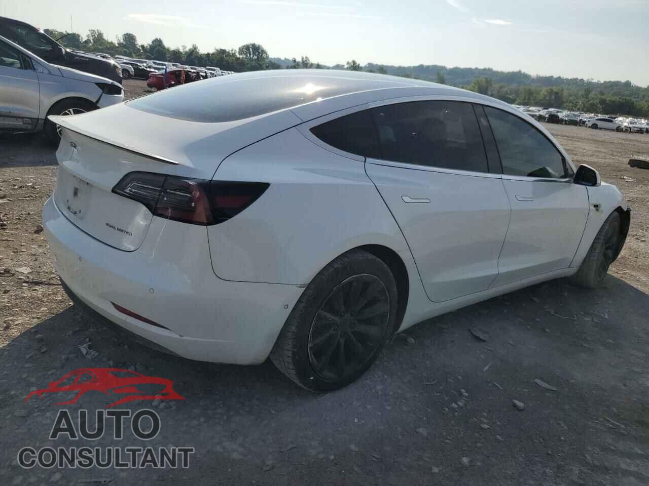 TESLA MODEL 3 2018 - 5YJ3E1EB3JF067113