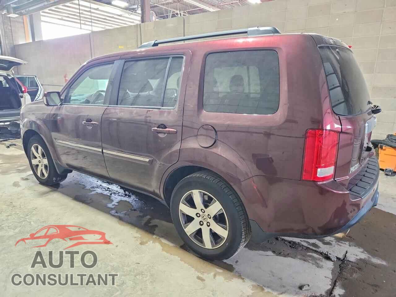 HONDA PILOT 2015 - 5FNYF4H90FB066425
