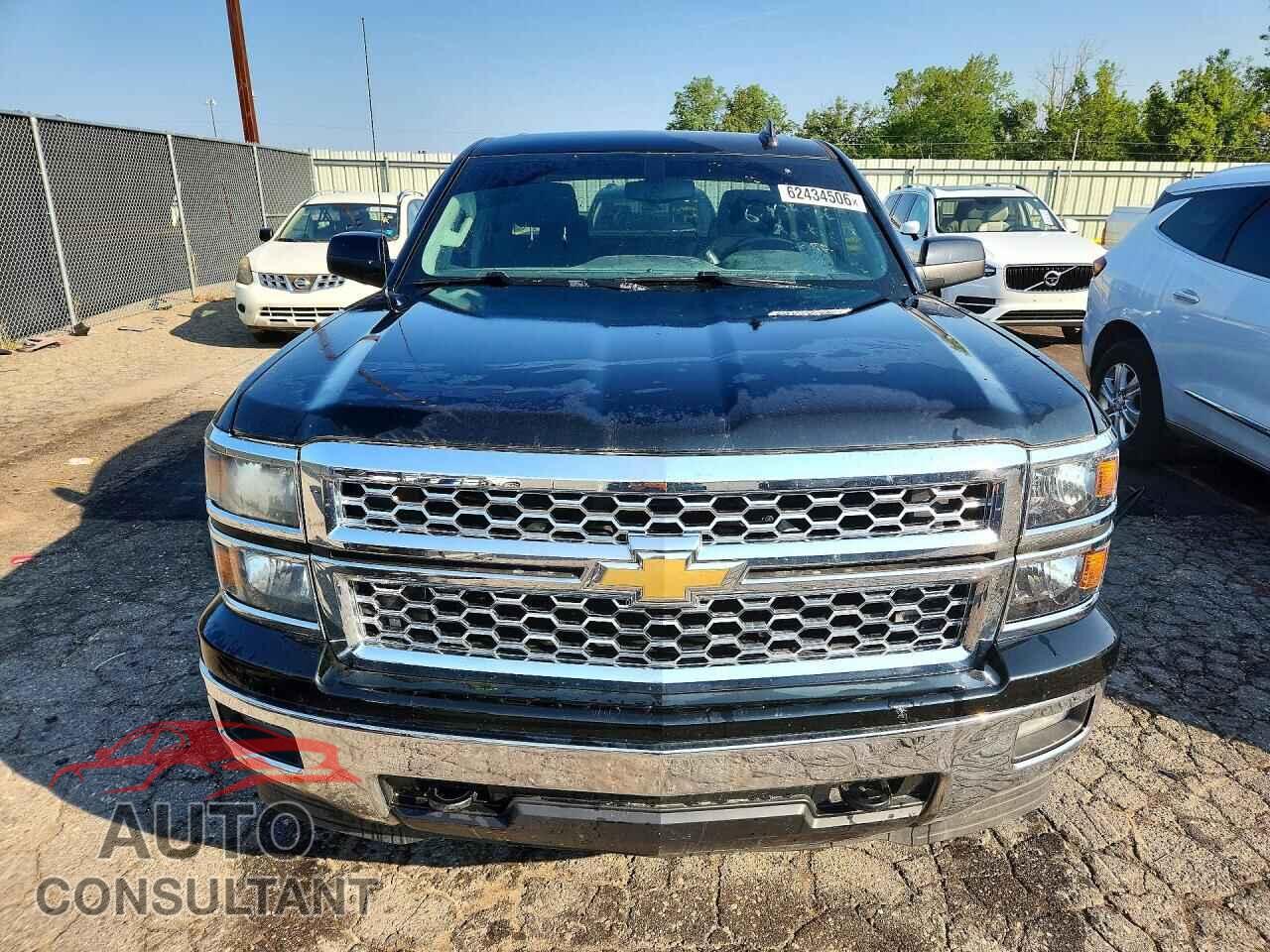 CHEVROLET SILVERADO 2015 - 1GCVKREC8FZ271500