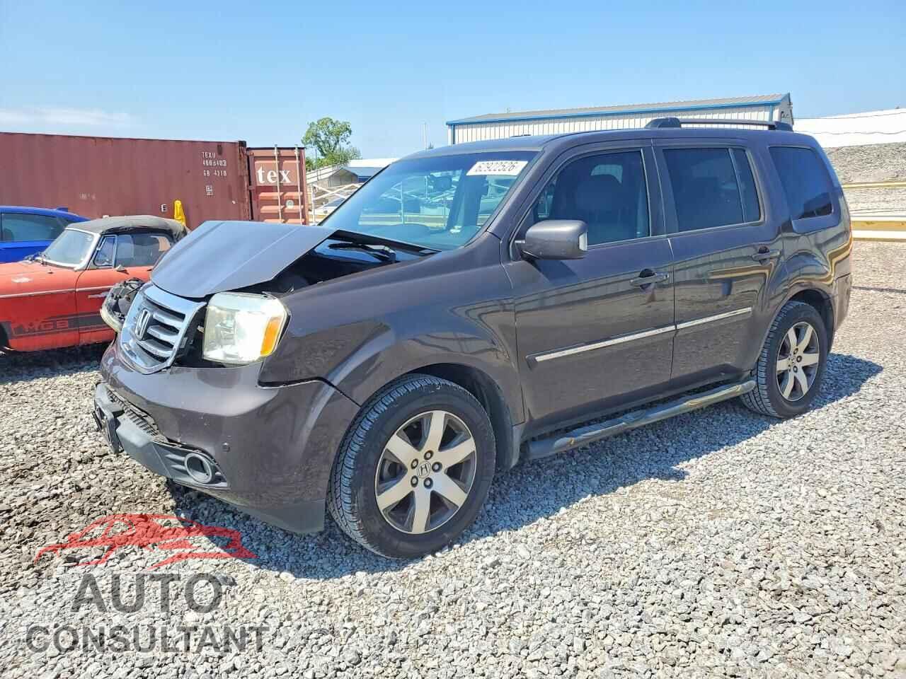 HONDA PILOT 2013 - 5FNYF3H98DB028111