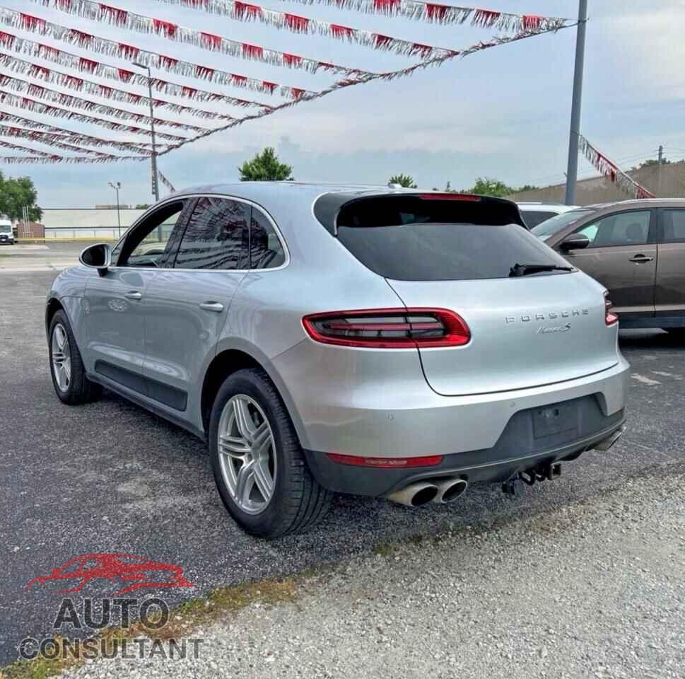 PORSCHE MACAN 2017 - WP1AB2A56HLB10242