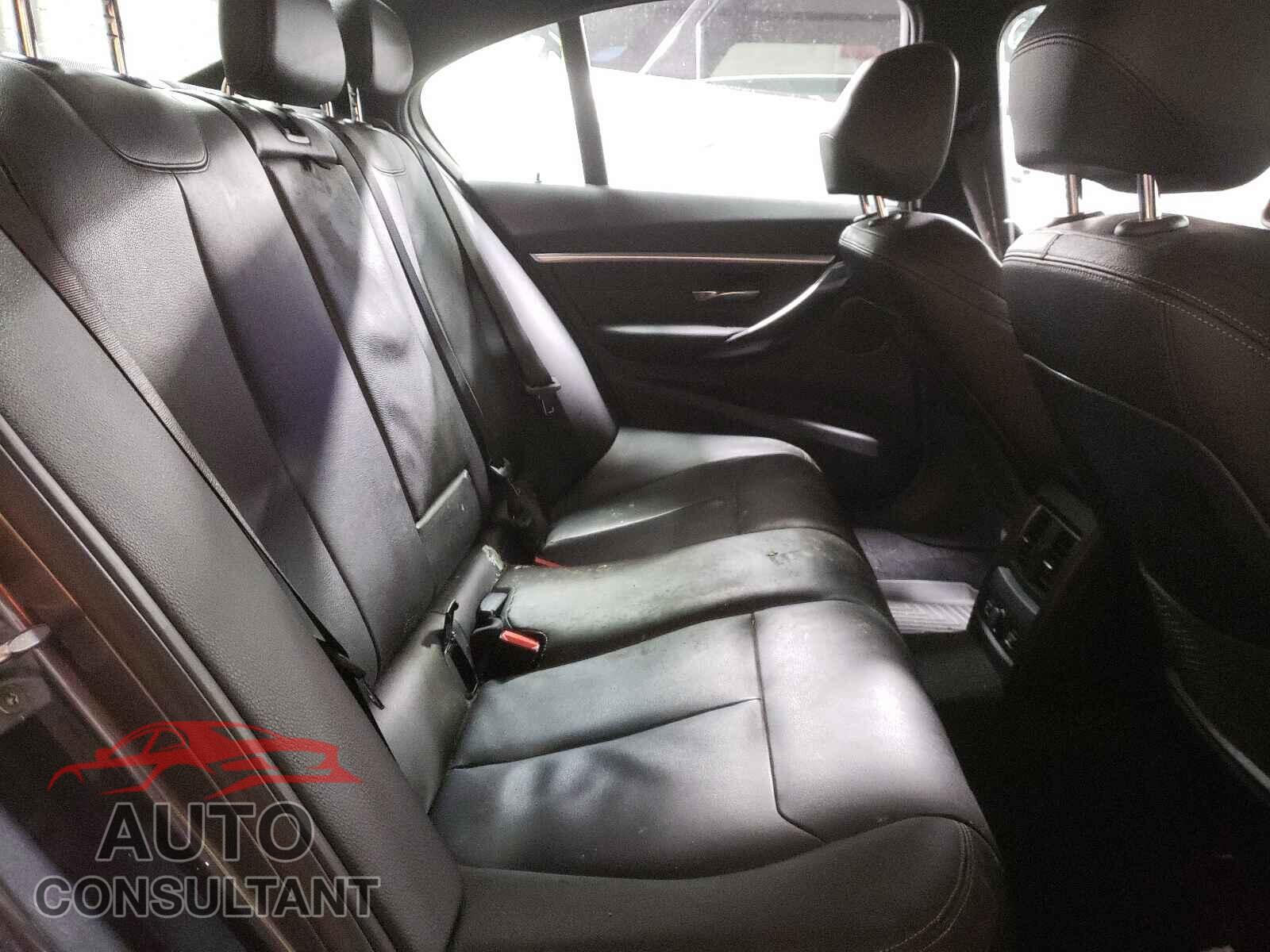 BMW 3 SERIES 2016 - WBA8E3C52GK503473