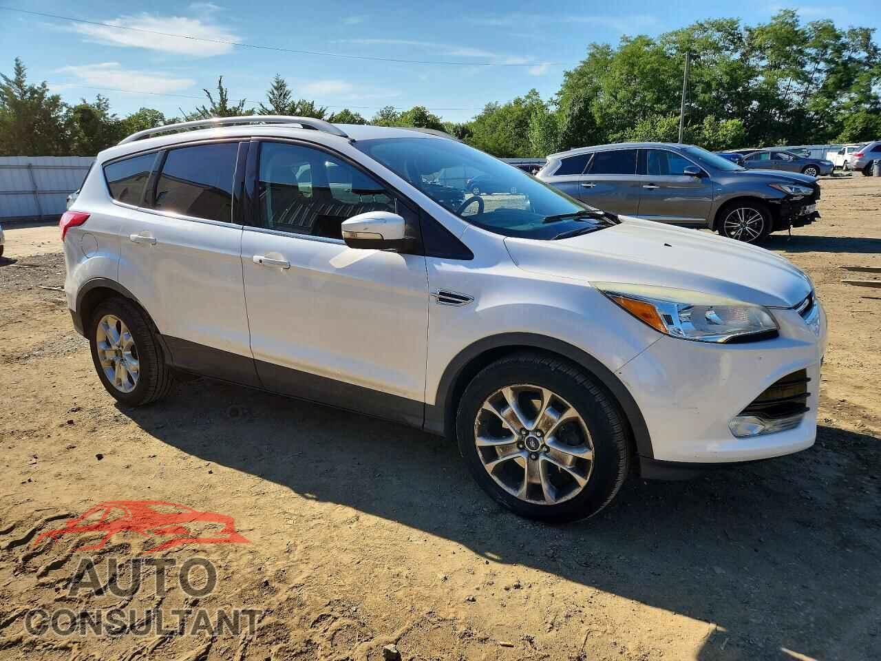 FORD ESCAPE 2015 - 1FMCU9J91FUC72220